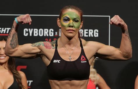 mma female fighters nude|Former UFC champion Cris Cyborg poses naked in for racy photo。